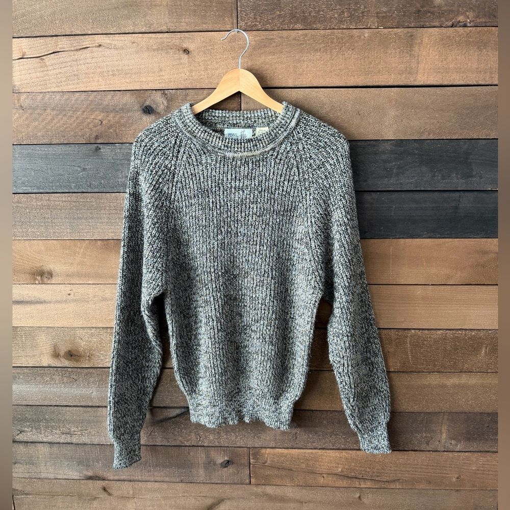 Vintage 80s Penn’s Landing Marled Knit Sweater Gray Chunky Acrylic Medium